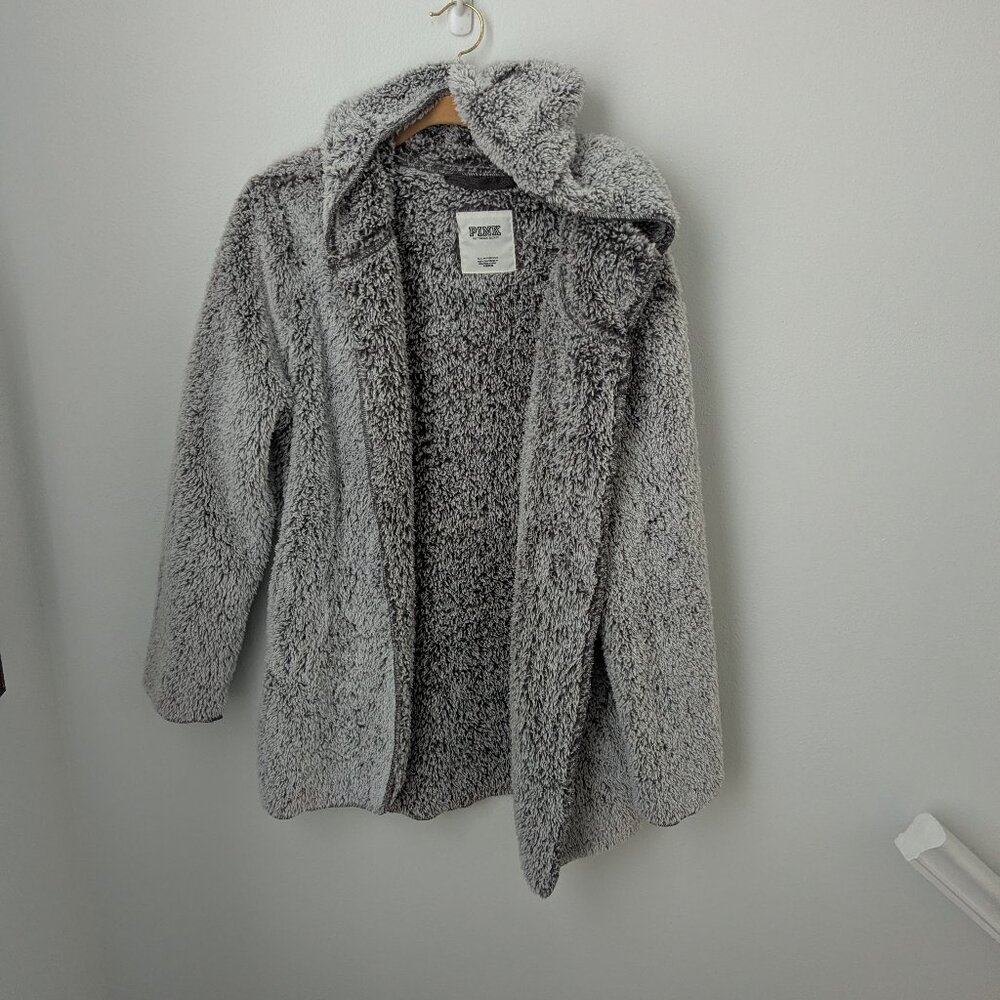 PINK Victoria's Secret Women's Gray Fluffy Oversized Sweater, XS